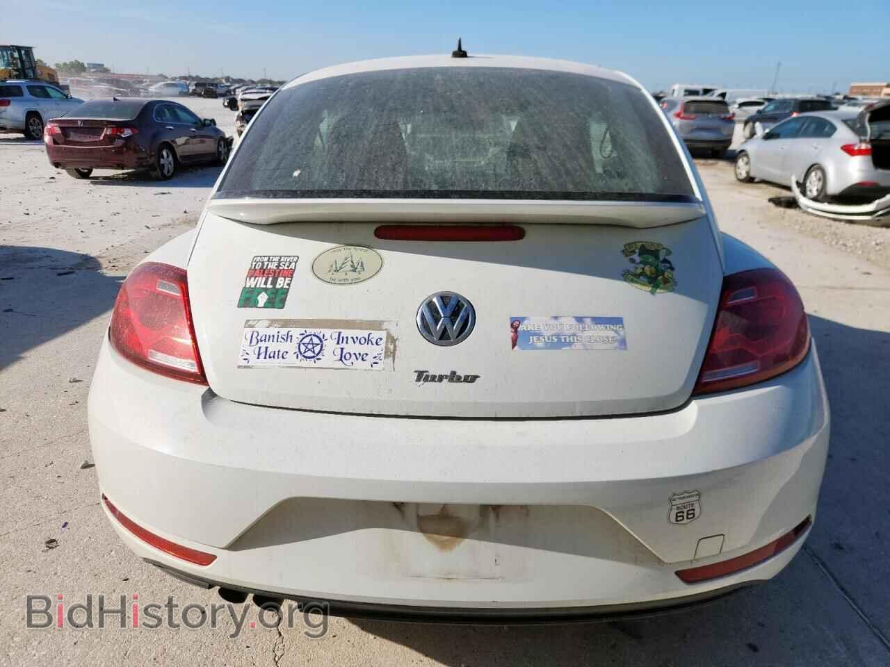 2017 VOLKSWAGEN BEETLE - VIN: 3VWF17AT2HM603577 - Фото 6
