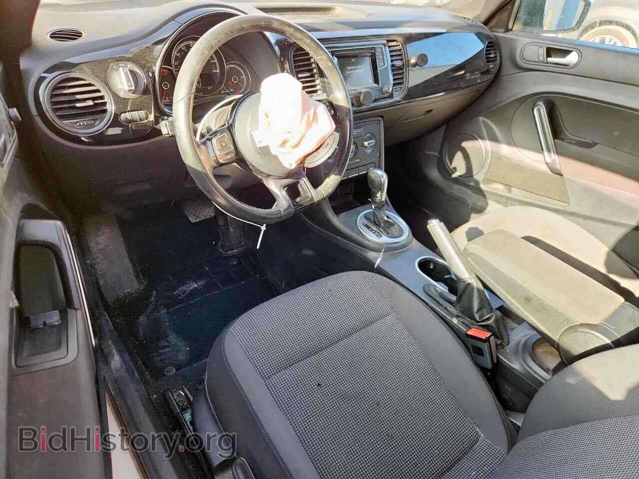 2017 VOLKSWAGEN BEETLE - VIN: 3VWF17AT2HM603577 - Фото 8