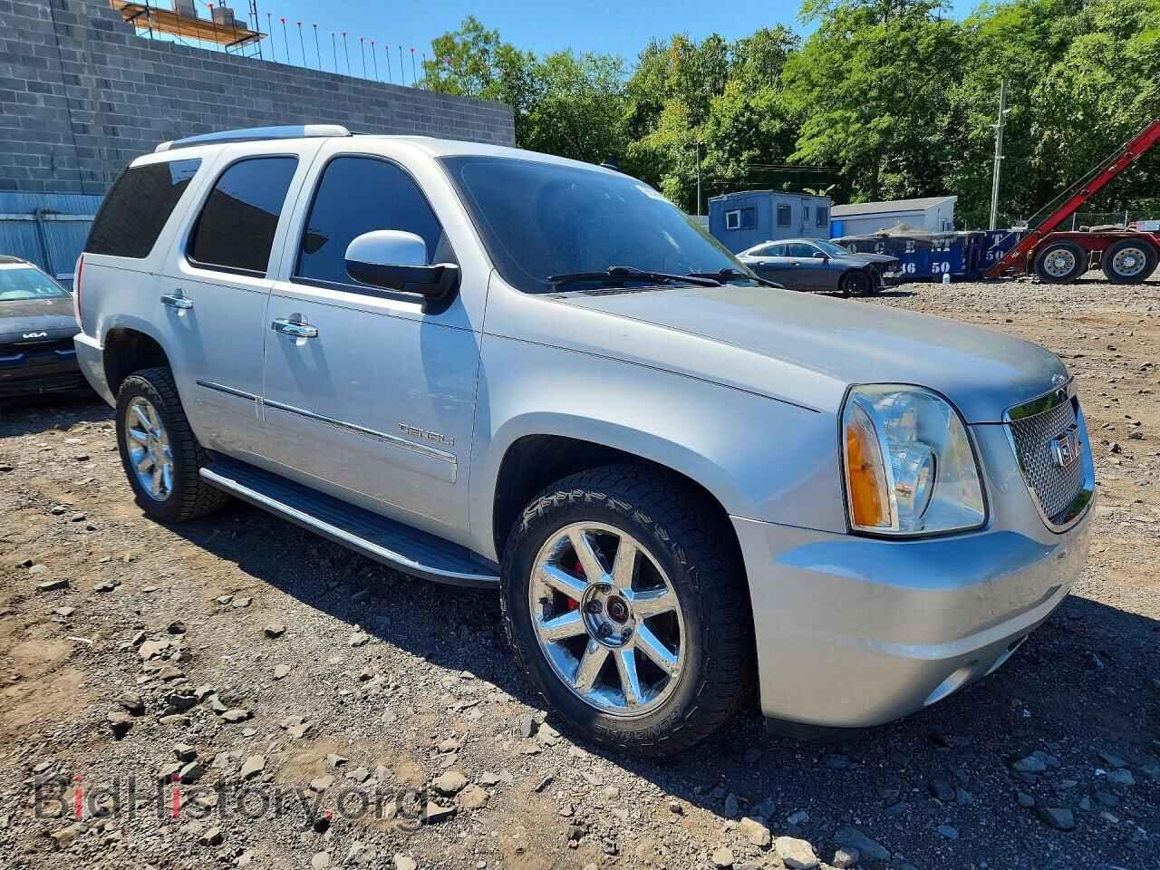 2013 GMC YUKON - VIN: 1GKS2EEF7DR284522 - Photo 4