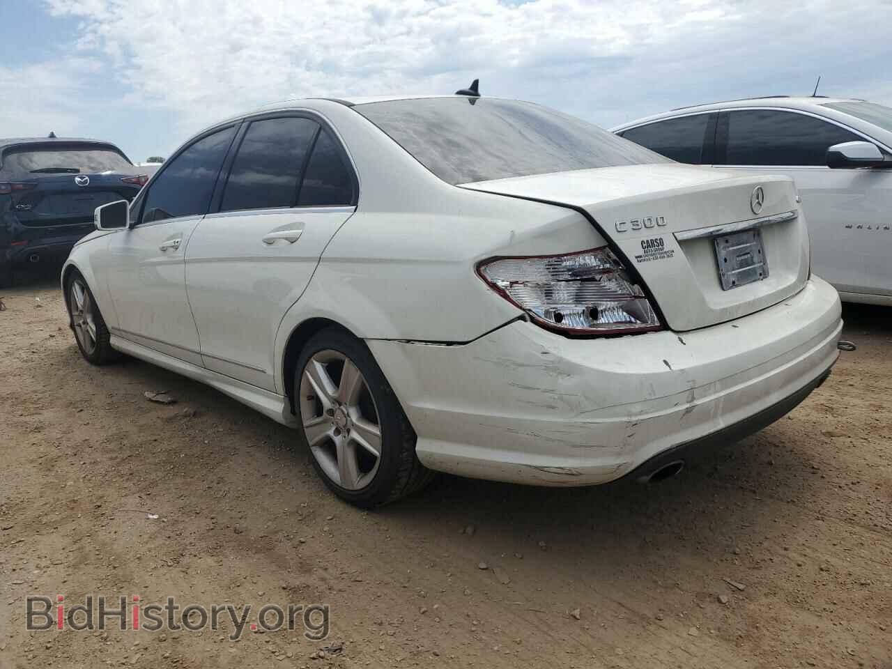 2011 MERCEDES-BENZ C-CLASS - VIN: WDDGF8BB7BF657782 - Фото 2