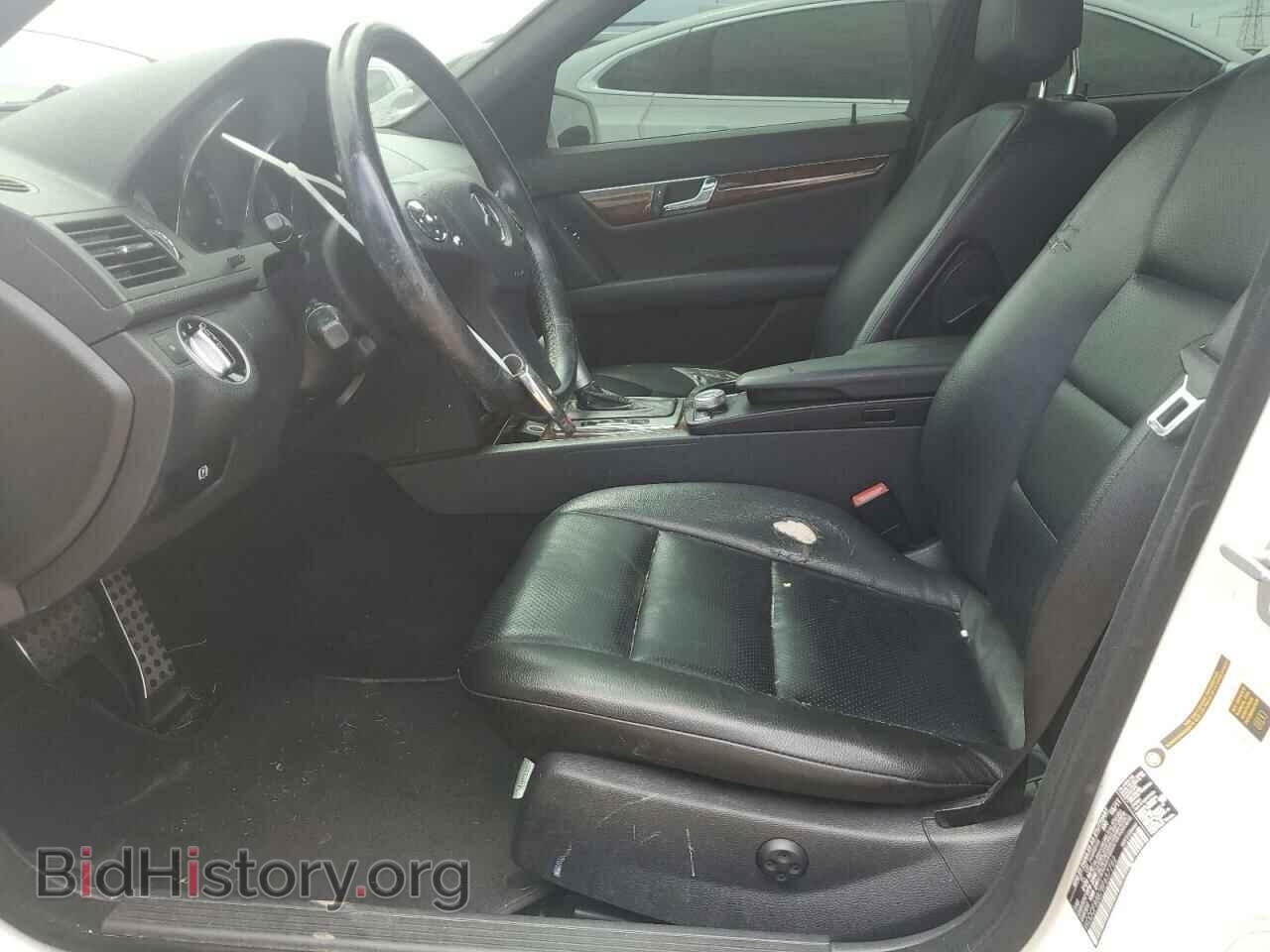 2011 MERCEDES-BENZ C-CLASS - VIN: WDDGF8BB7BF657782 - Фото 7