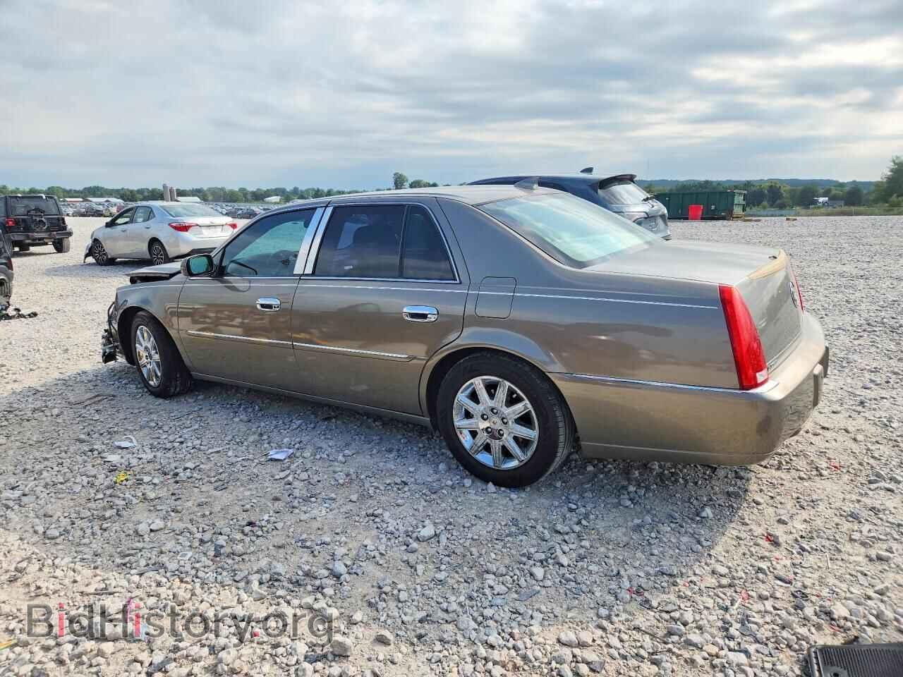 2011 CADILLAC DTS - VIN: 1G6KH5E61BU129407 - Фото 2