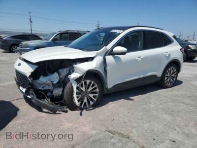 2020 Ford ESCAPE Titanium, белый — VIN 1FMCU0DZ3LUA78503, Copart