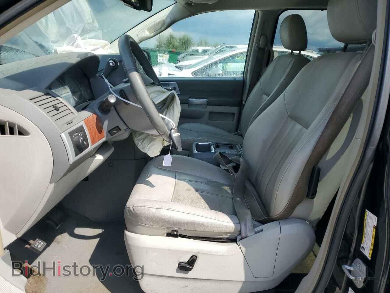 2008 CHRYSLER MINIVAN - VIN: 2A8HR54P48R739203 - Фото 7