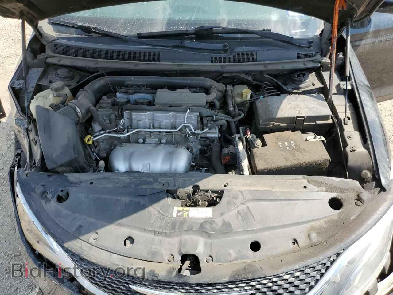 2016 CHRYSLER 200 - VIN: 1C3CCCFB6GN195408 - Фото 11