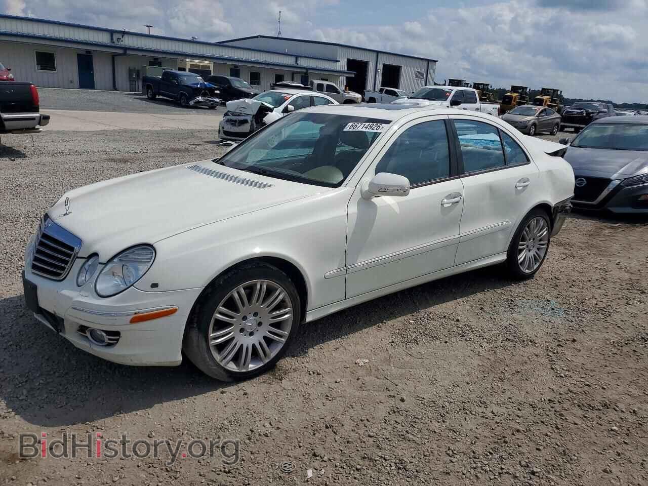 Photo WDBUF56X98B215974 - MERCEDES-BENZ E-CLASS 2008