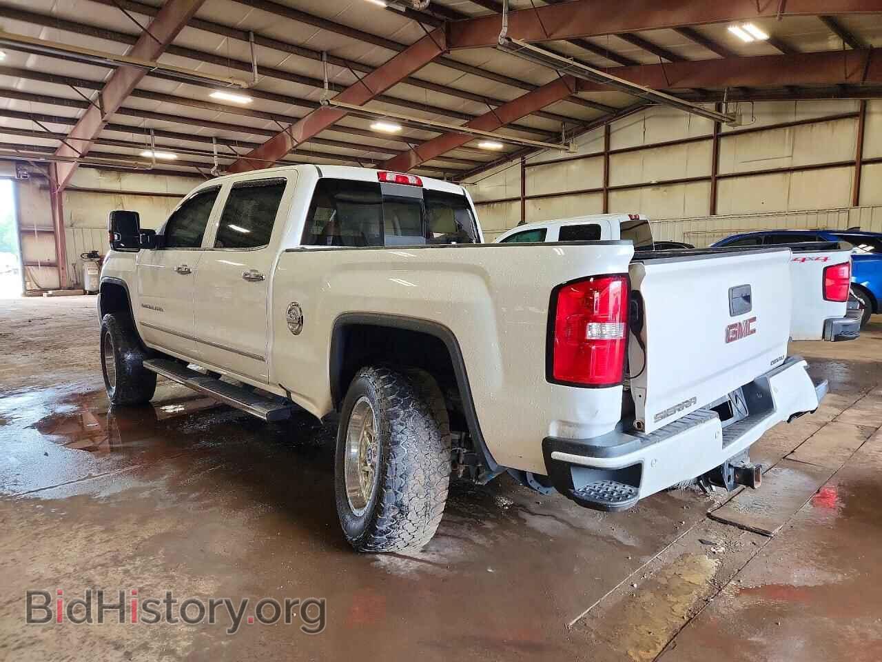 2019 GMC SIERRA - VIN: 1GT12SEY4KF102071 - Photo 2
