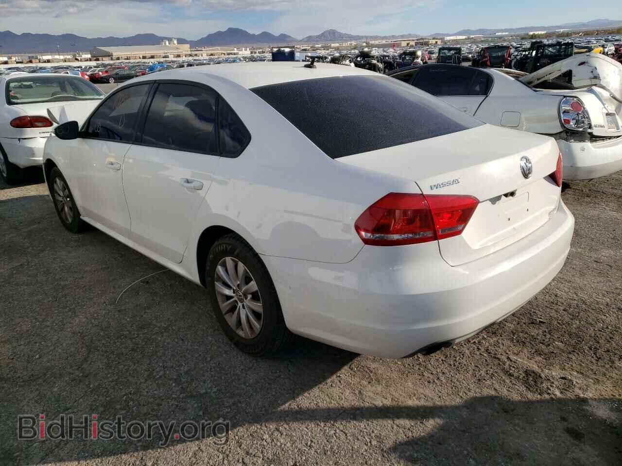 2012 VOLKSWAGEN PASSAT - VIN: 1VWAP7A38CC073103 - Фото 3