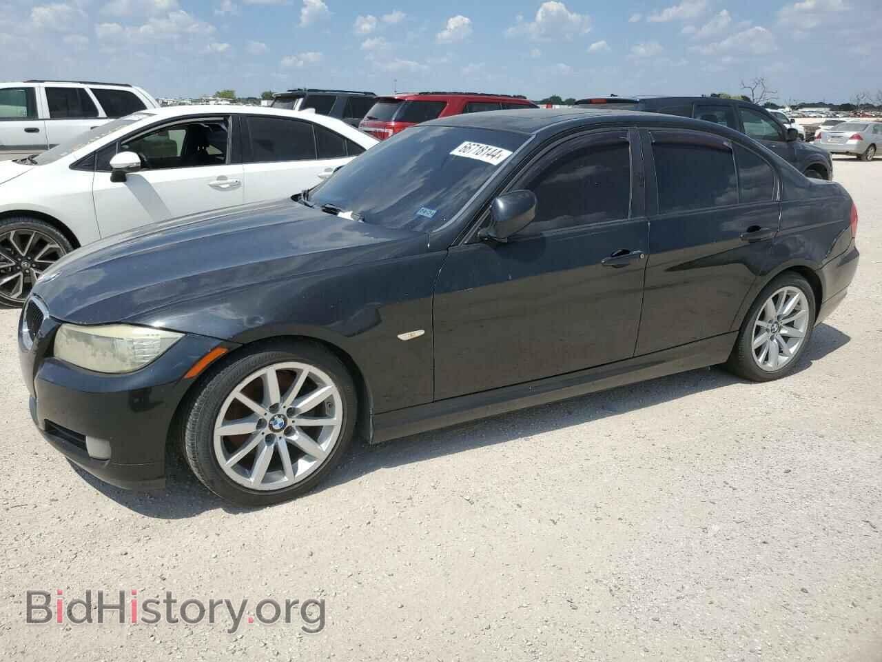 Photo WBAPH7C51BE677200 - BMW 3 SERIES 2011