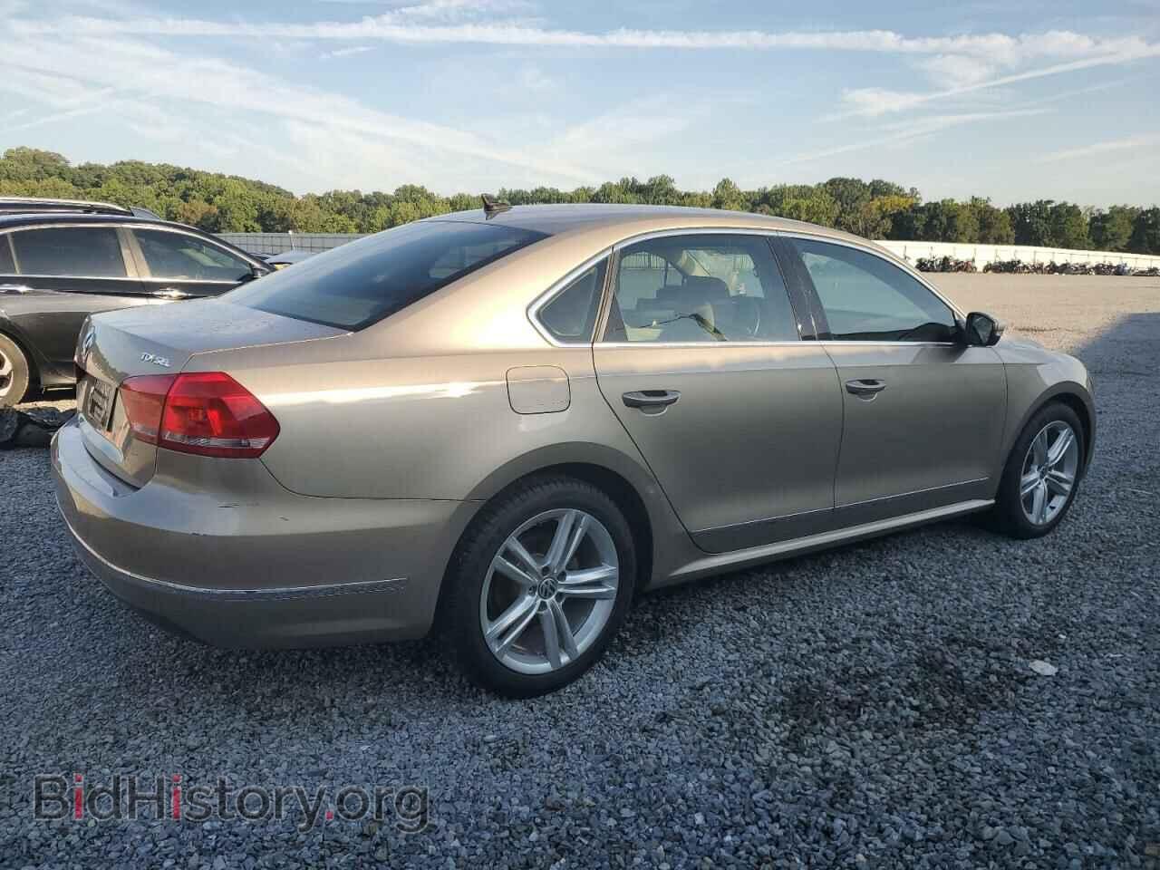2015 VOLKSWAGEN PASSAT - VIN: 1VWCV7A37FC061706 - Фото 3