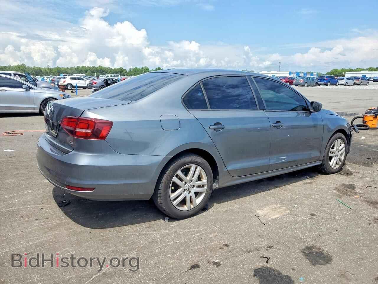 2018 VOLKSWAGEN JETTA - VIN: 3VW2B7AJ5JM248792 - Photo 3