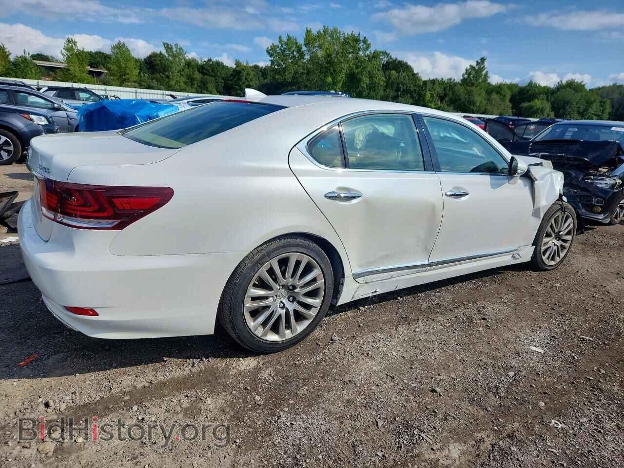 2017 LEXUS LS460 - VIN: JTHBL5EFXH5143920 - Photo 3