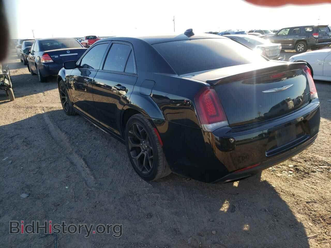 2019 CHRYSLER 300 - VIN: 2C3CCABT8KH564791 - Фото 3