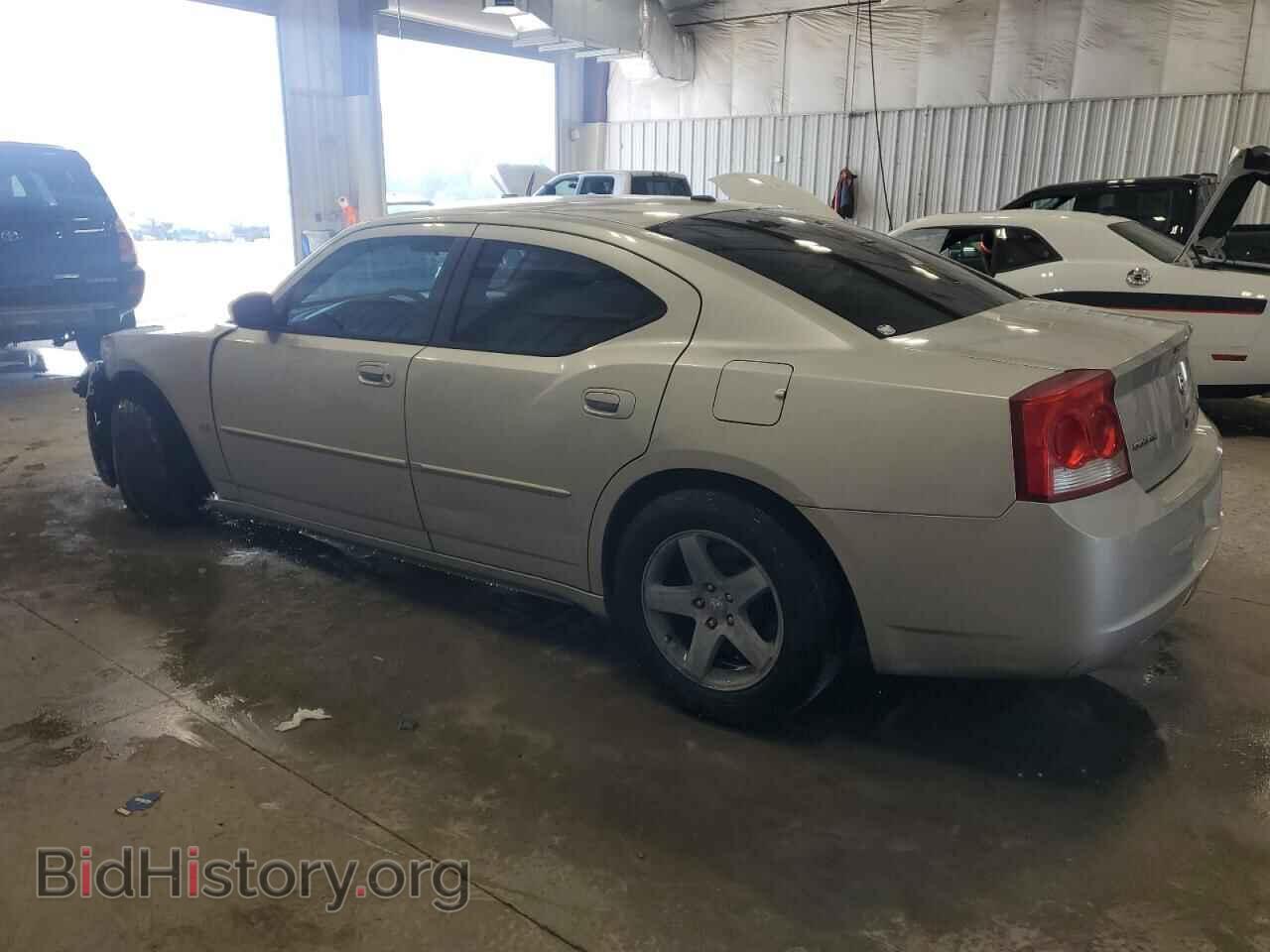 2010 DODGE CHARGER - VIN: 2B3CA3CV5AH247340 - Фото 2