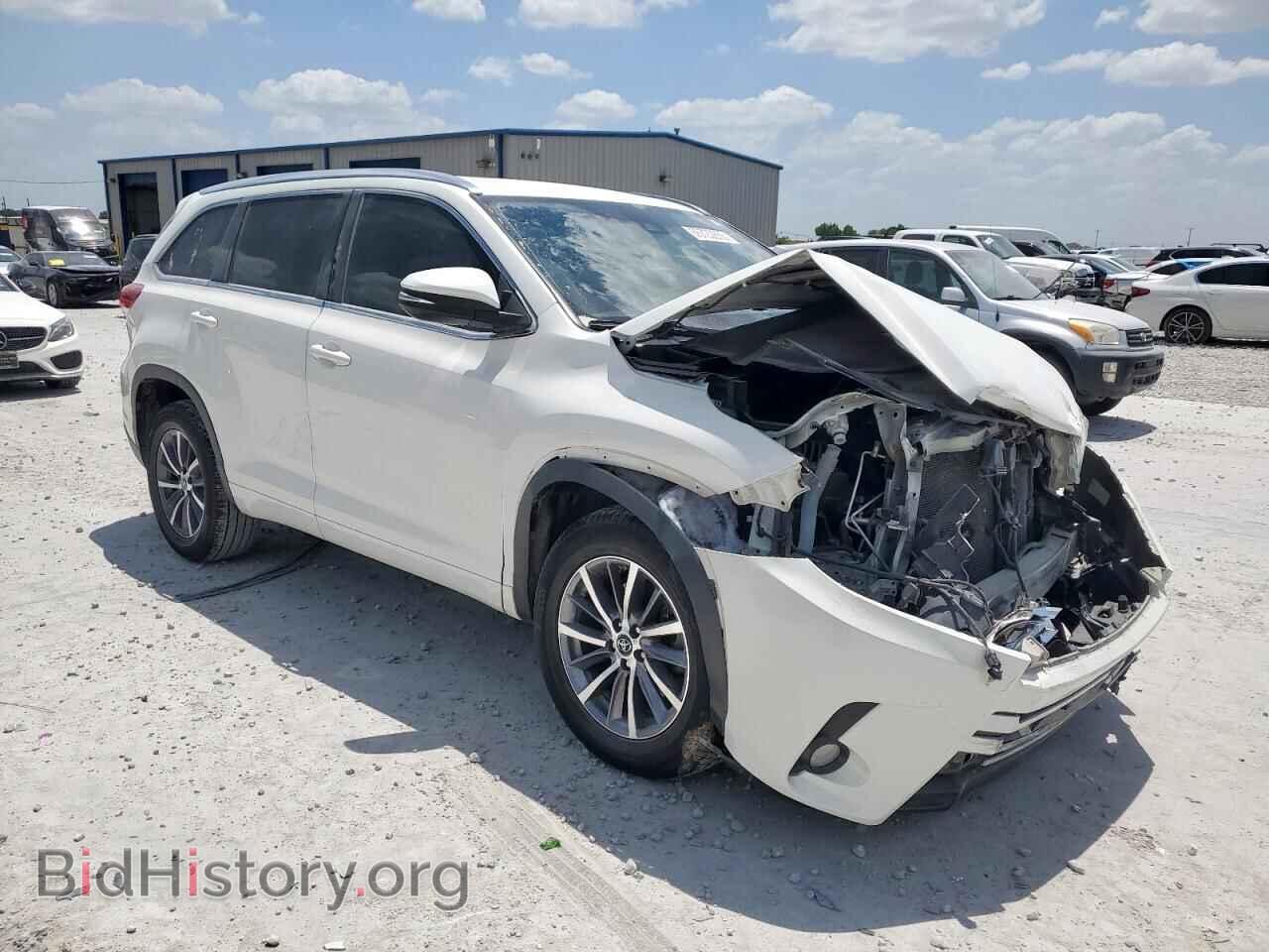 2018 TOYOTA HIGHLANDER - VIN: 5TDKZRFH9JS529123 - Фото 4