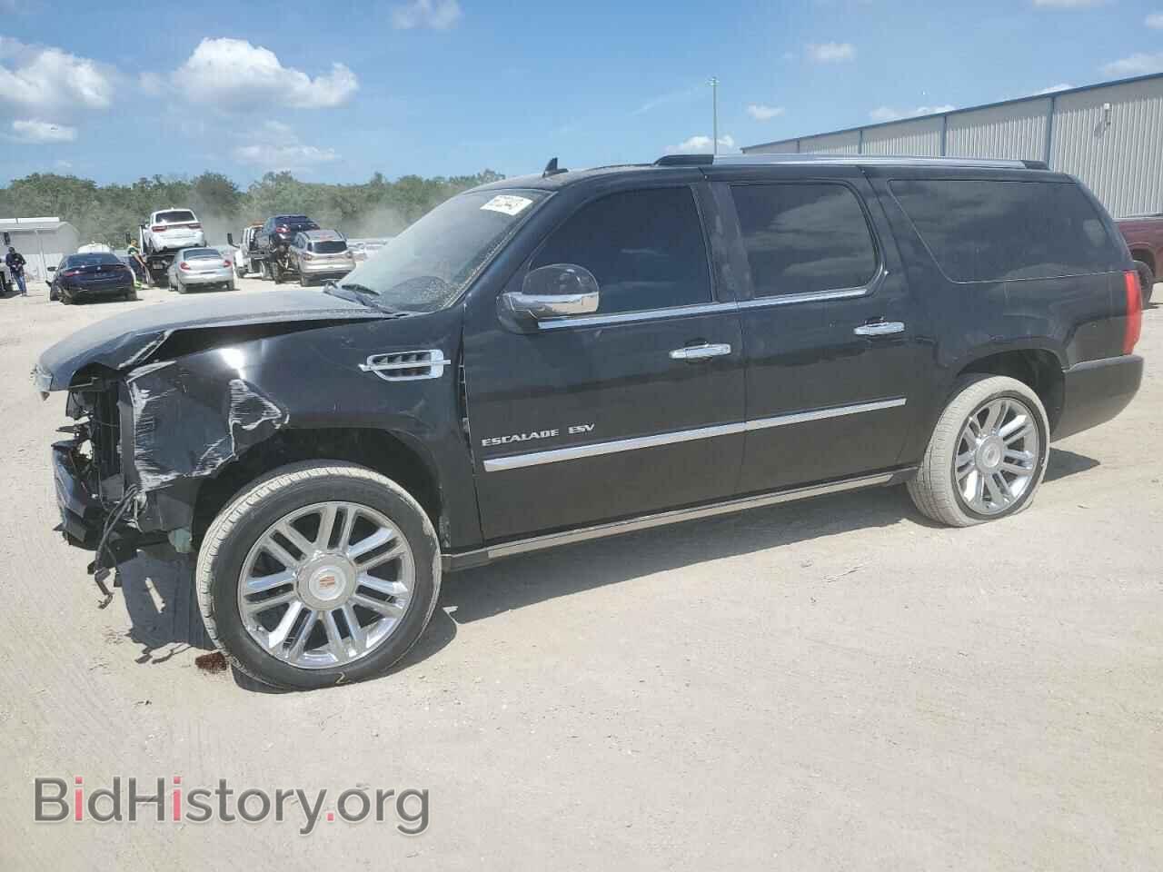 Photo 1GYS4KEF8BR372104 - CADILLAC ESCALADE 2011
