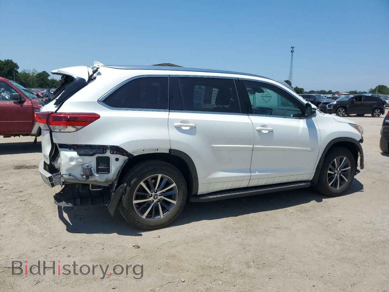 2017 TOYOTA HIGHLANDER - VIN: 5TDJZRFH3HS480815 - Фото 3