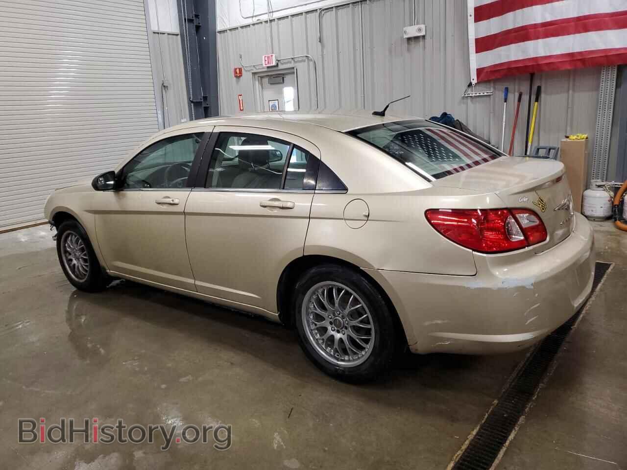 2010 CHRYSLER SEBRING - VIN: 1C3CC4FB1AN163205 - Фото 2