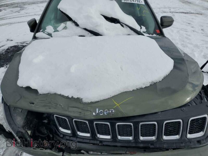 2017 Jeep COMPASS (VIN 3C4NJDBB1HT689425) — photo 7 of 10