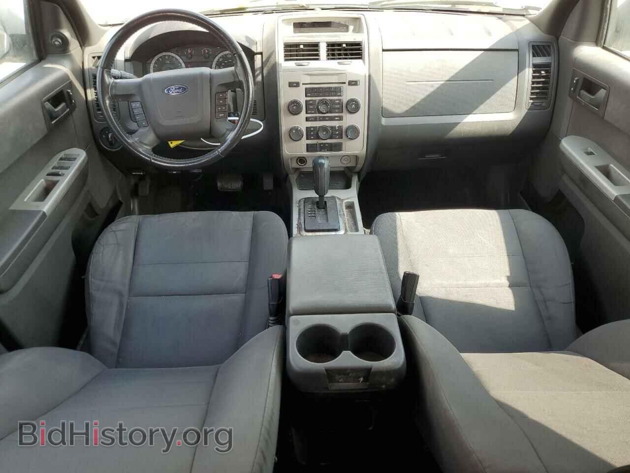 2011 FORD ESCAPE - VIN: 1FMCU0DG3BKC05582 - Фото 8