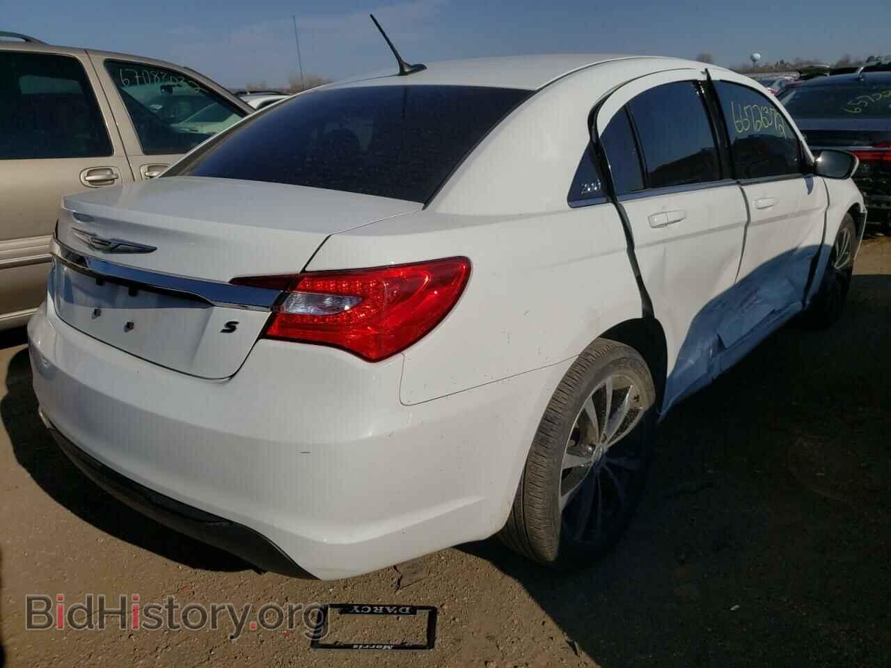 2014 CHRYSLER 200 - VIN: 1C3CCBBG2EN187086 - Фото 4