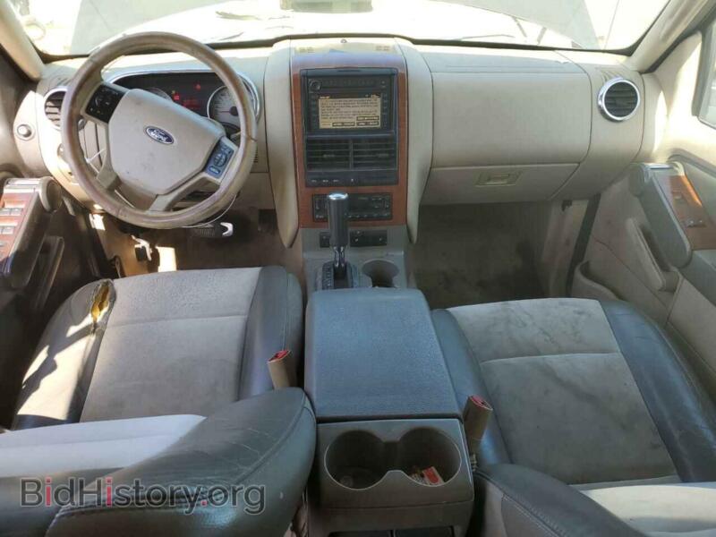 2006 Ford EXPLORER (VIN 1FMEU64E66UB13323) — фото 8 из 13