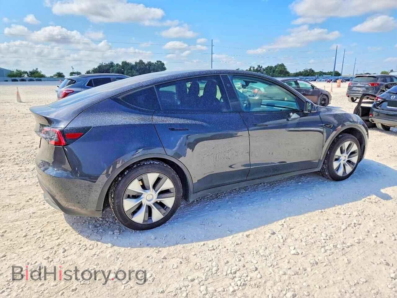 2024 TESLA MODEL Y - VIN: 7SAYGDED4RF018505 - Photo 3