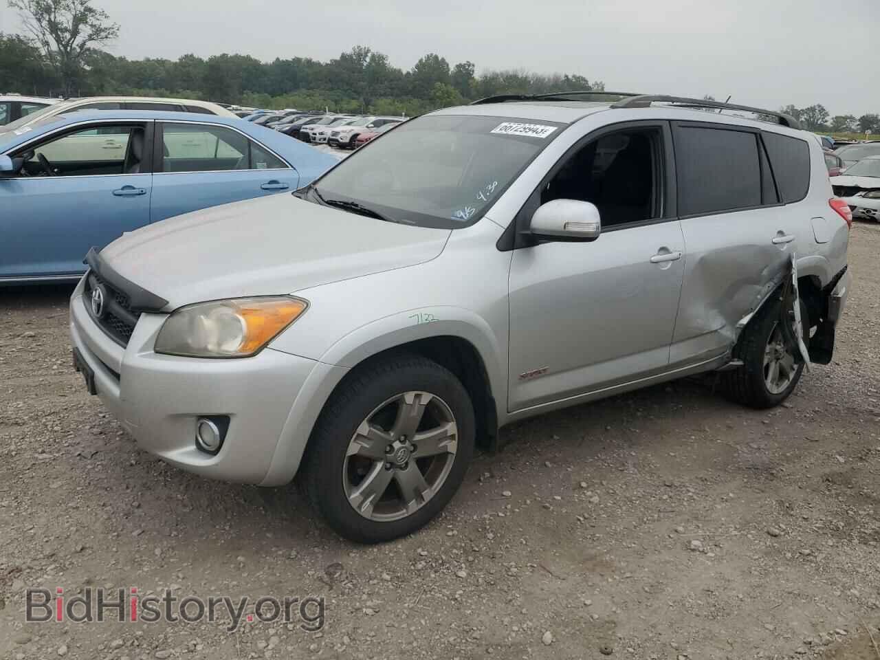 Фотография JTMRF4DV8B5048595 - TOYOTA RAV4 2011