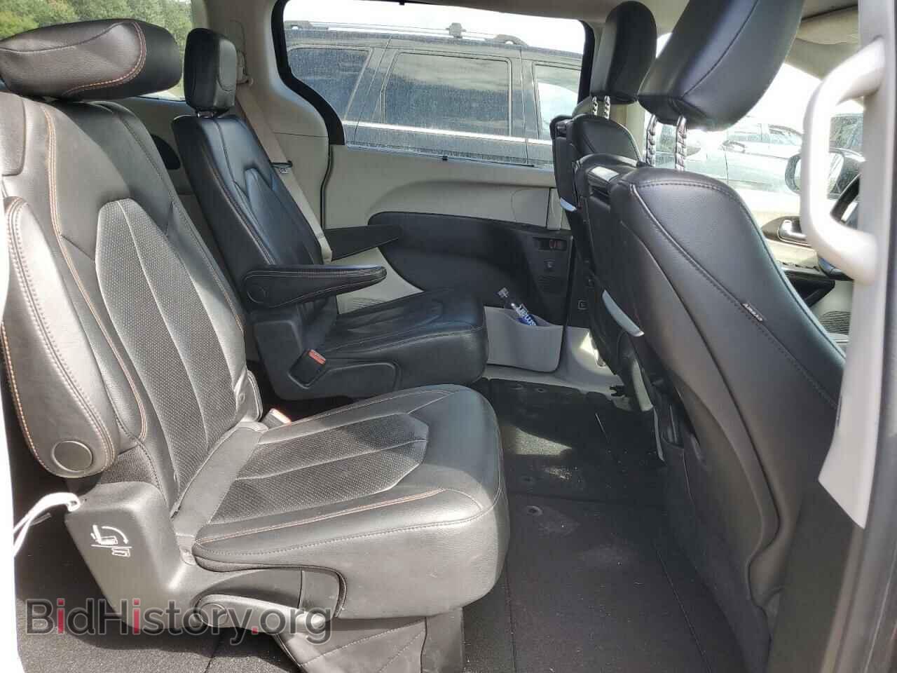 2018 CHRYSLER PACIFICA - VIN: 2C4RC1EG8JR235716 - Photo 11