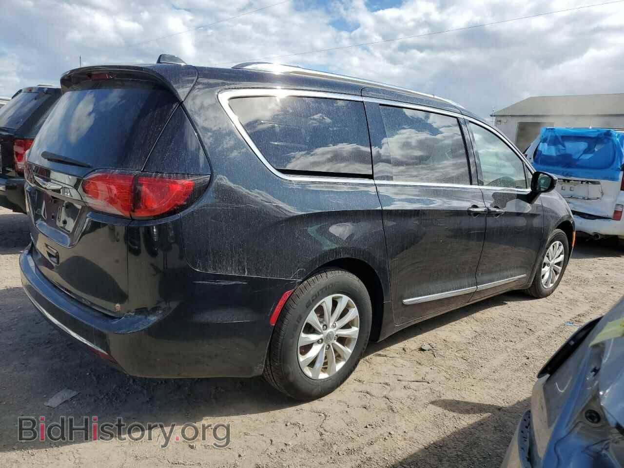 2018 CHRYSLER PACIFICA - VIN: 2C4RC1EG8JR235716 - Photo 3