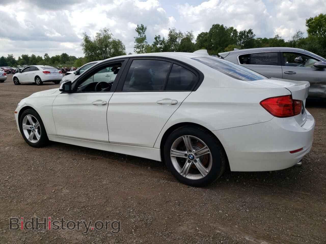 2013 BMW 3 SERIES - VIN: WBA3B1C59DK130211 - Фото 2