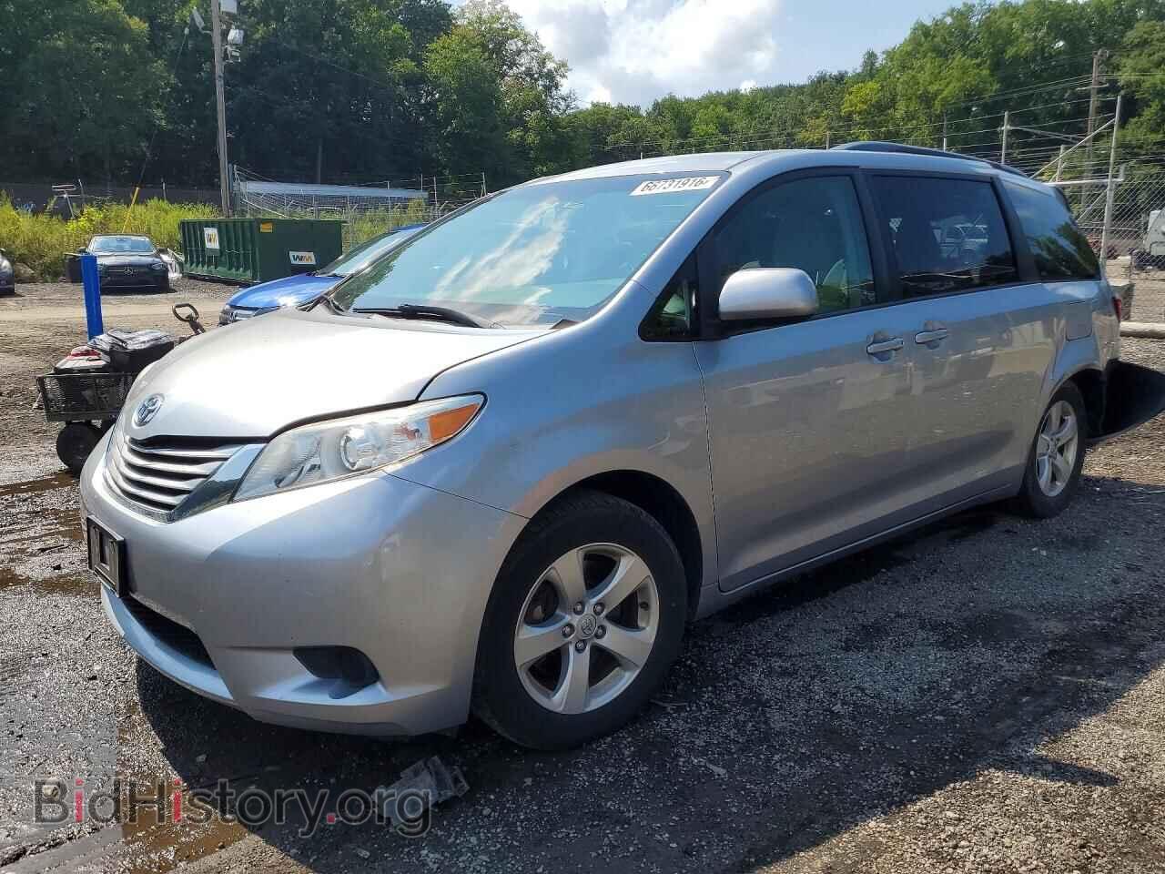 Photo 5TDKZ3DC9HS899213 - TOYOTA SIENNA 2017