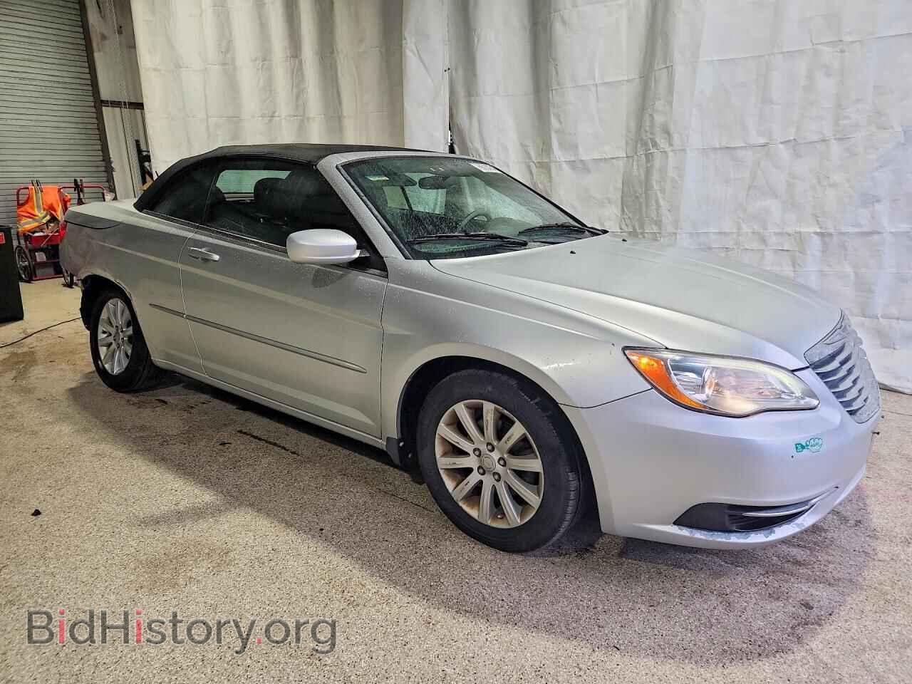 2011 CHRYSLER 200 - VIN: 1C3BC2EB3BN589299 - Фото 4