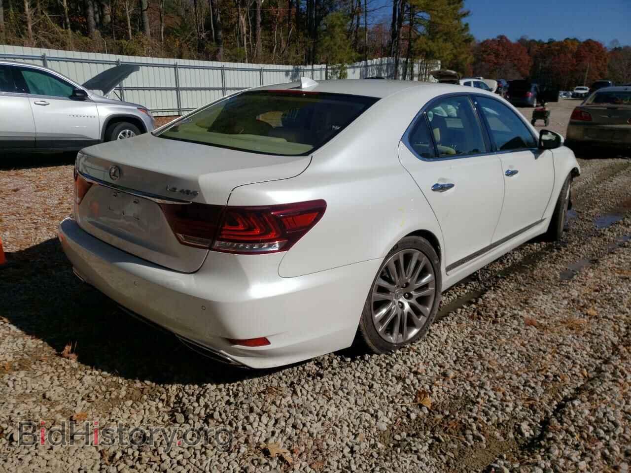 2015 LEXUS LS460 - VIN: JTHBL5EF9F5133666 - Photo 4