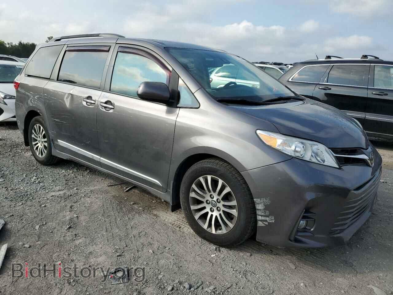 2018 TOYOTA All Models - VIN: 5TDYZ3DC3JS932142 - Фото 4