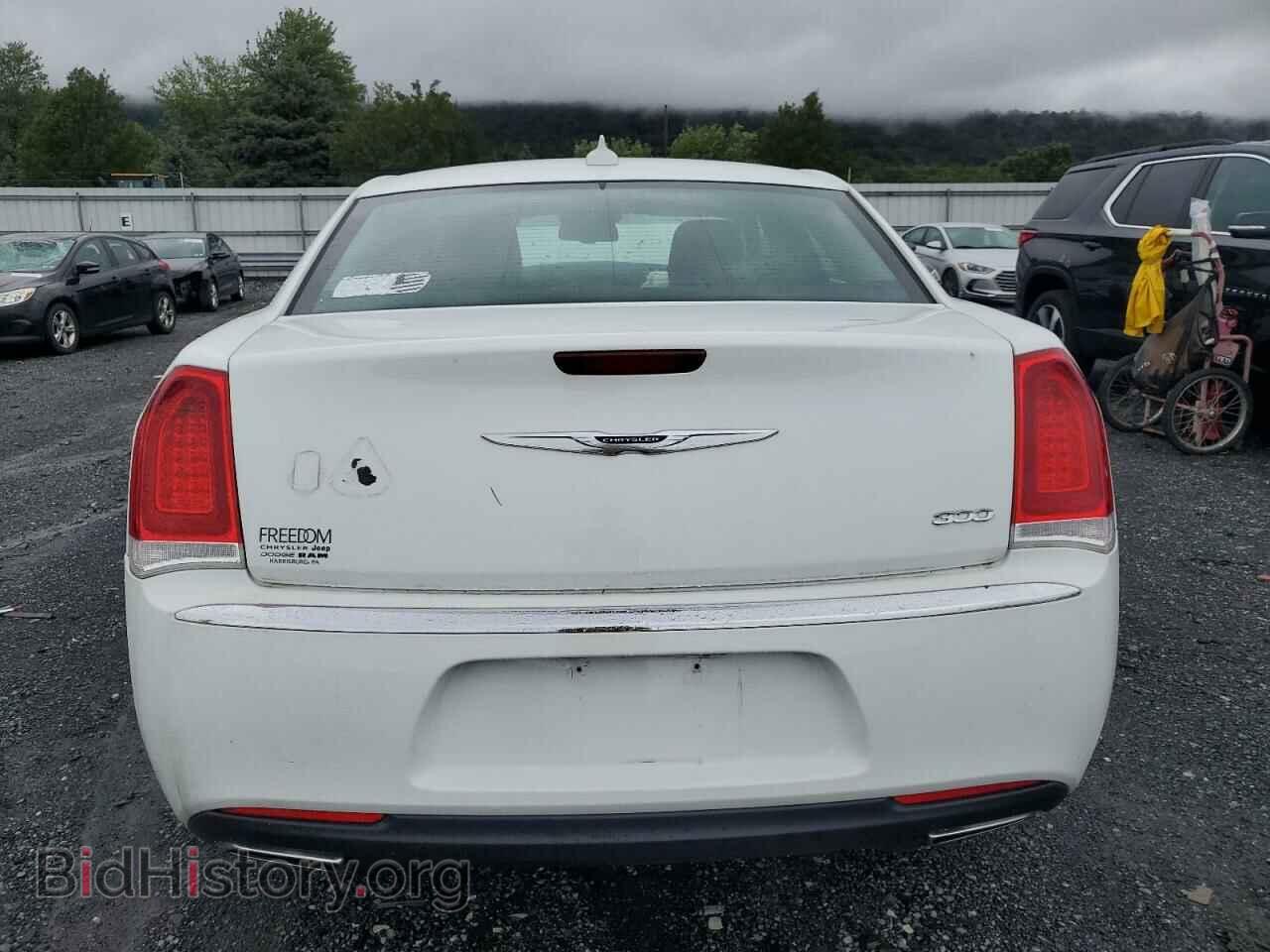 2019 CHRYSLER 300 - VIN: 2C3CCAAG2KH505627 - Фото 6