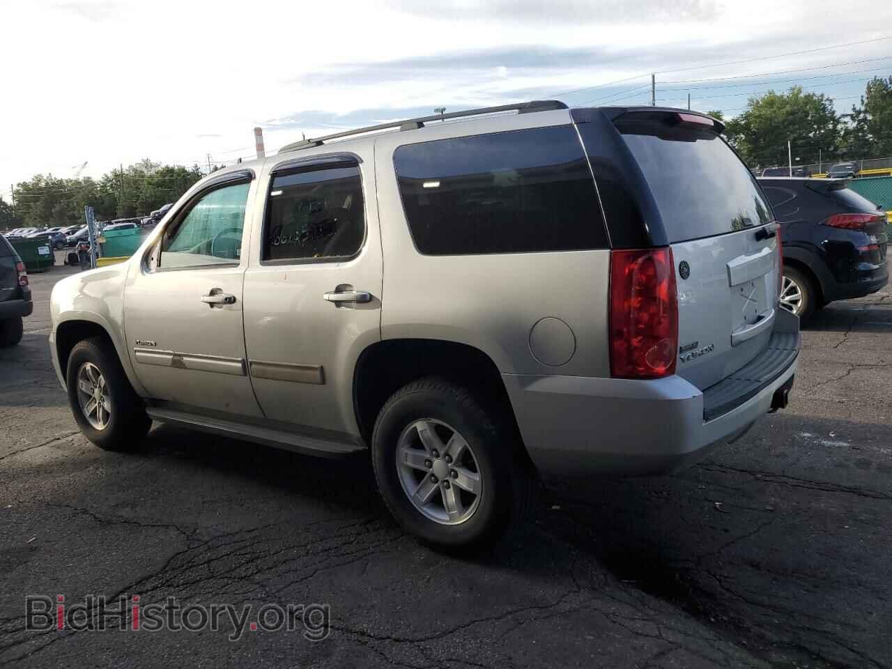 2011 GMC YUKON - VIN: 1GKS2AE04BR363955 - Фото 2