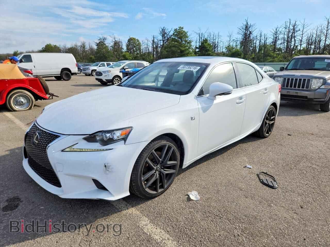 Фотография JTHCF1D25F5015990 - LEXUS IS 2015
