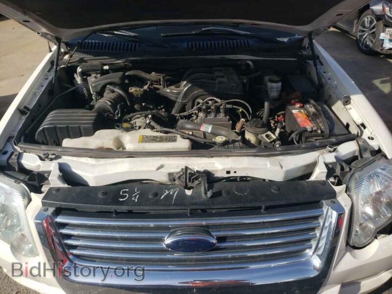 2008 Ford EXPLORER (VIN 1FMEU65EX8UA71661) — фото 7 из 10