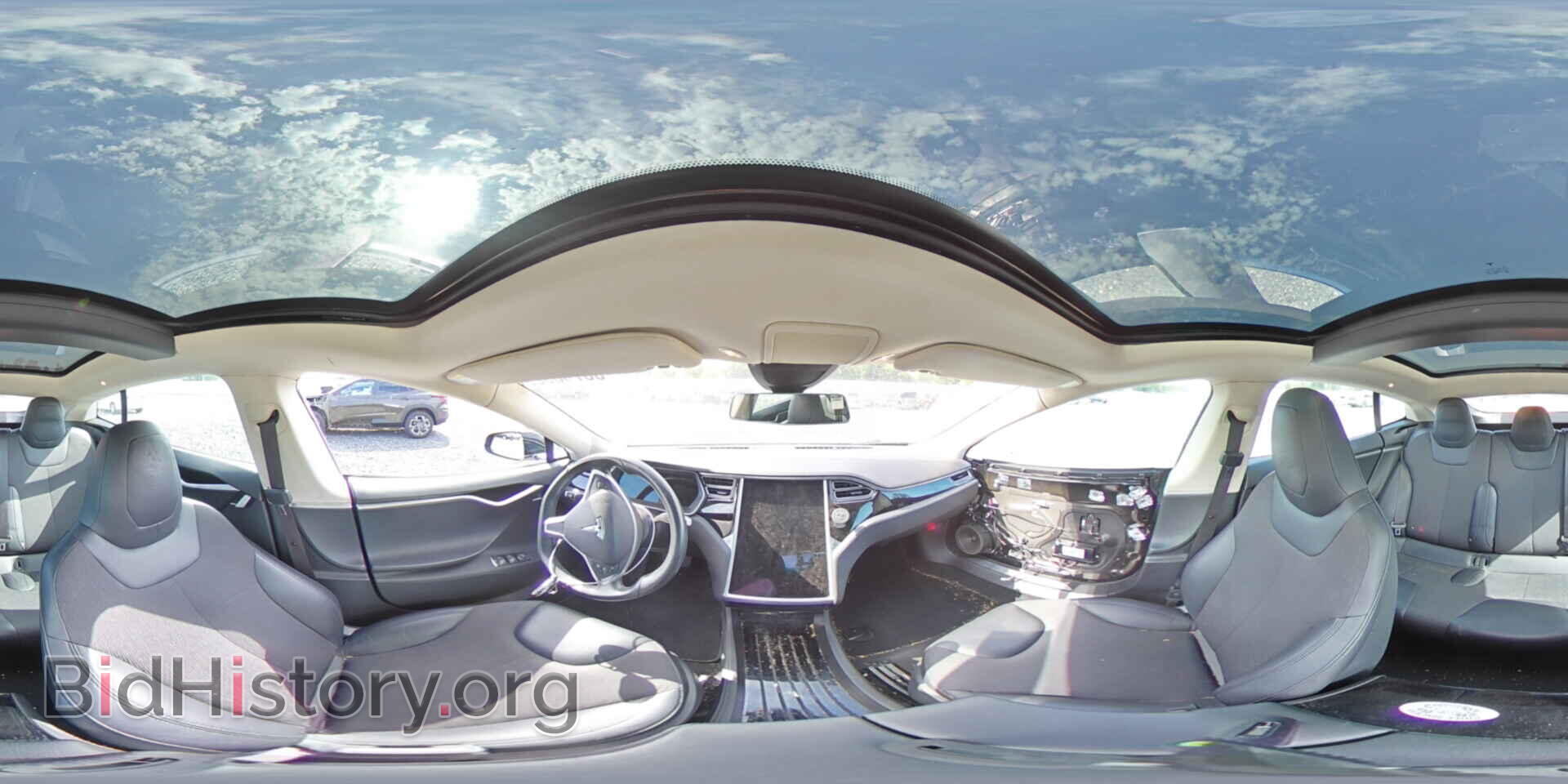 2015 TESLA MODEL S - VIN: 5YJSA1S28FF084797 - Photo 15