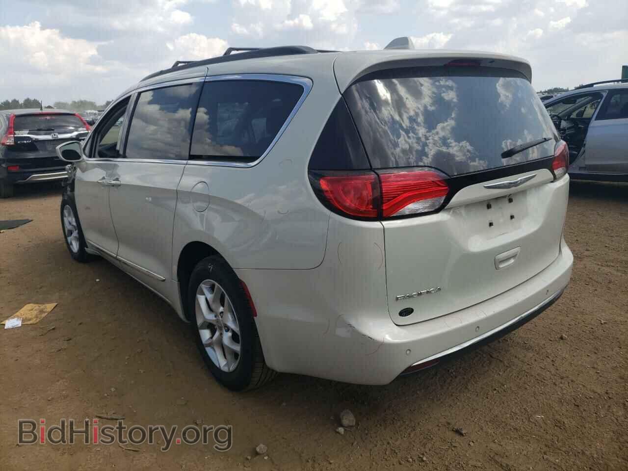 2017 CHRYSLER PACIFICA - VIN: 2C4RC1BG2HR730461 - Photo 2