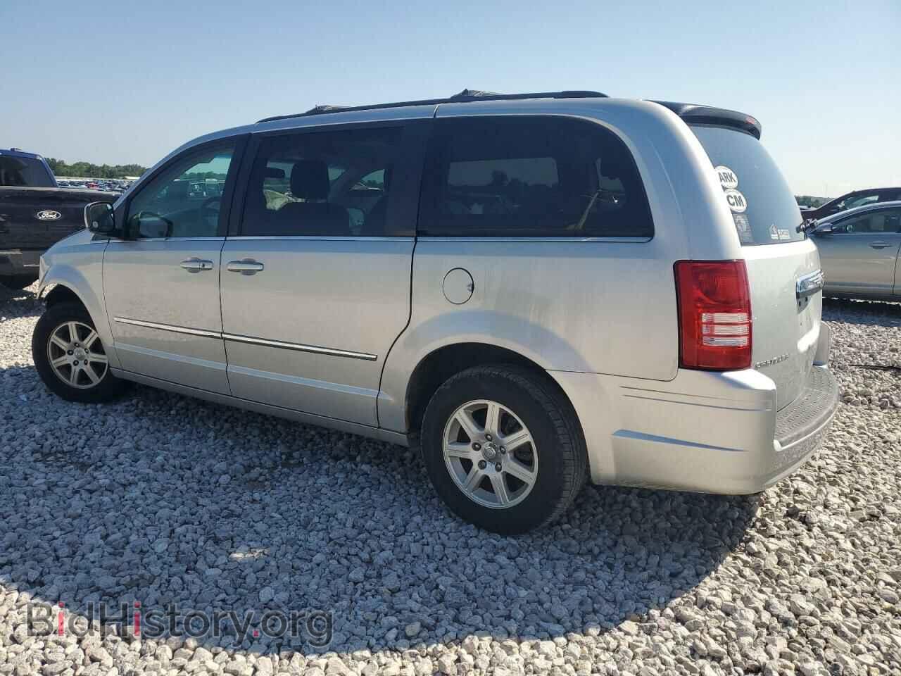 2010 CHRYSLER MINIVAN - VIN: 2A4RR5D19AR279026 - Фото 2