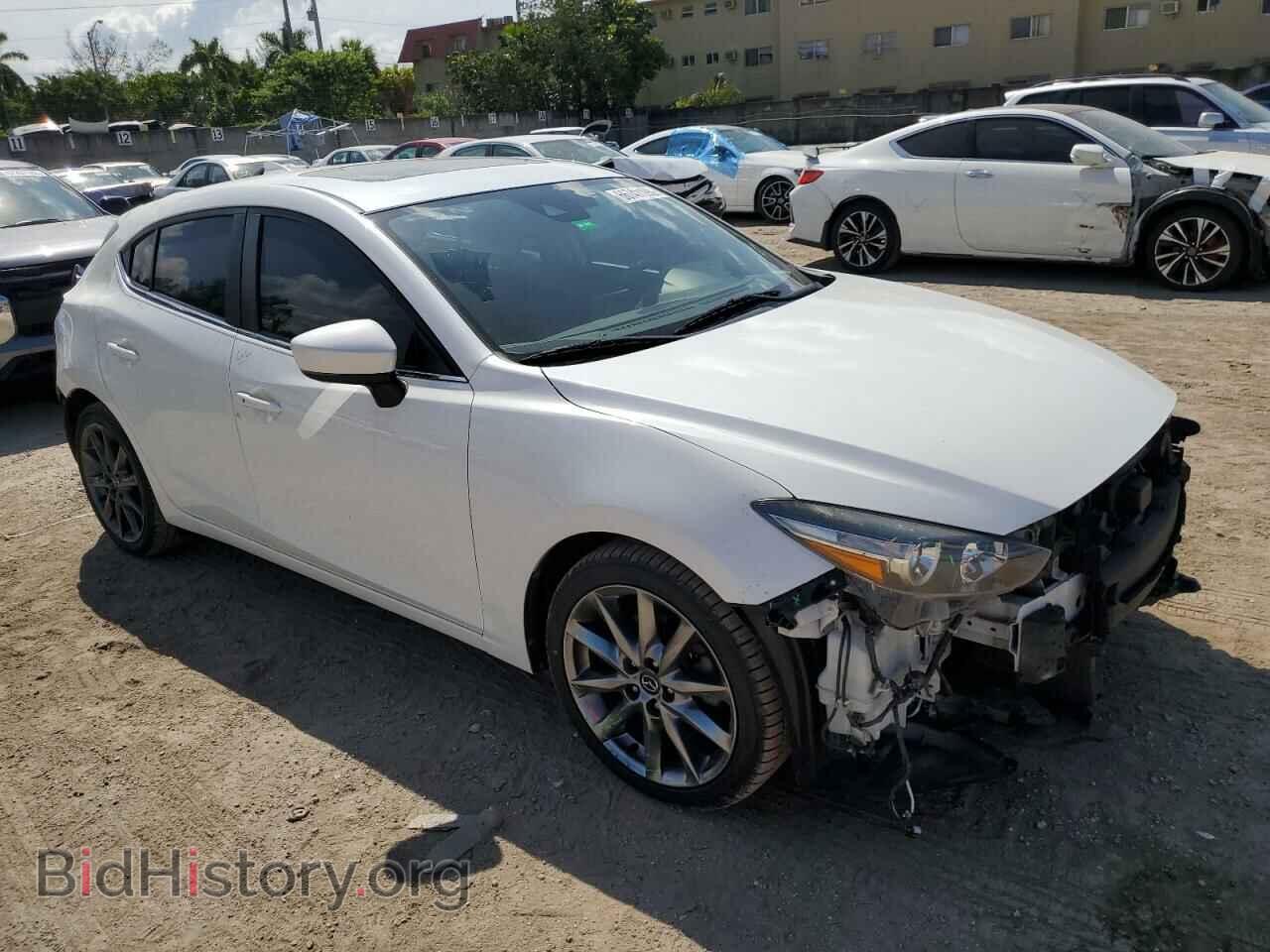2018 MAZDA 3 - VIN: 3MZBN1L34JM175708 - Photo 4