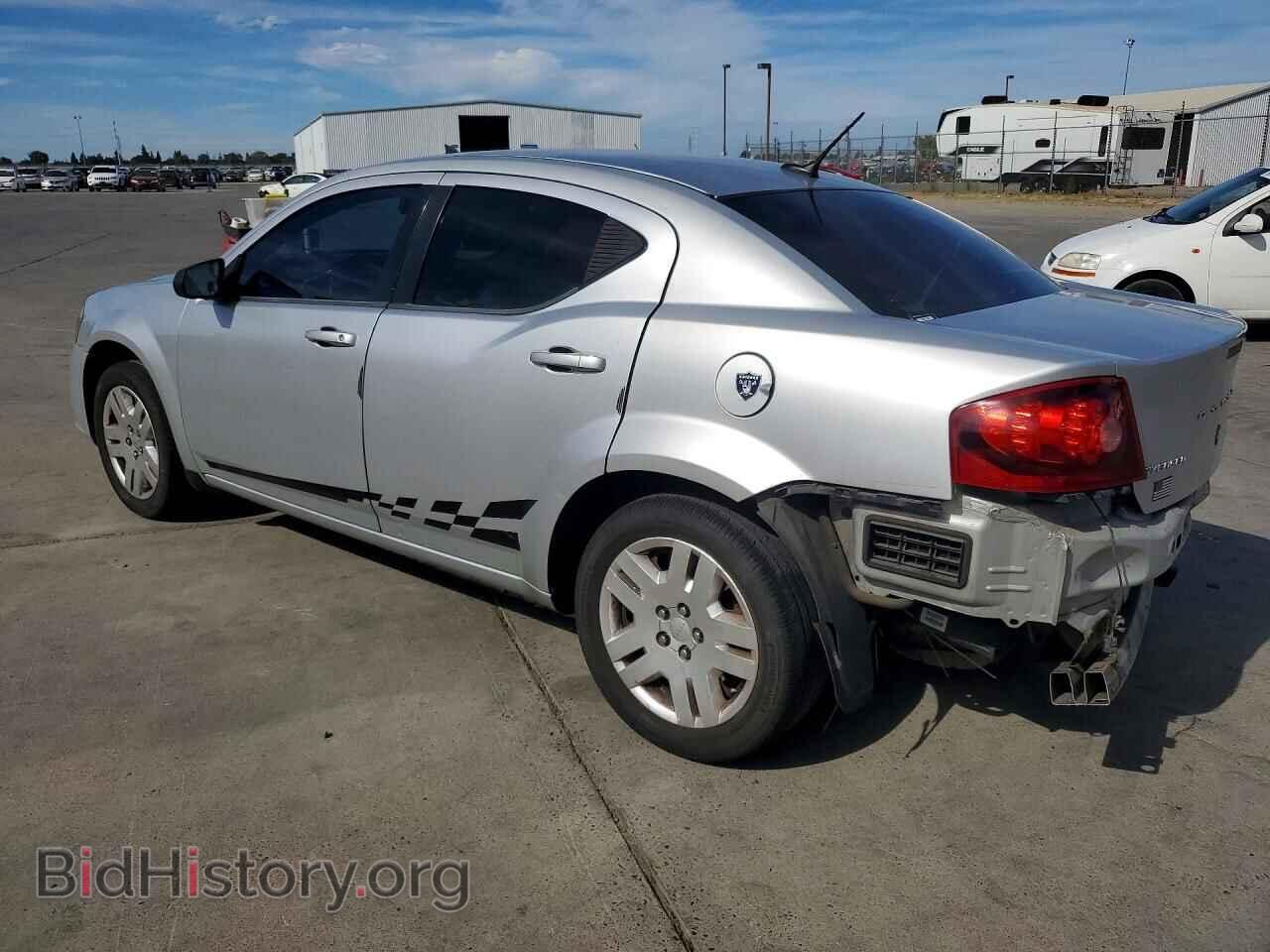 2011 DODGE AVENGER - VIN: 1B3BD4FB2BN590660 - Photo 2