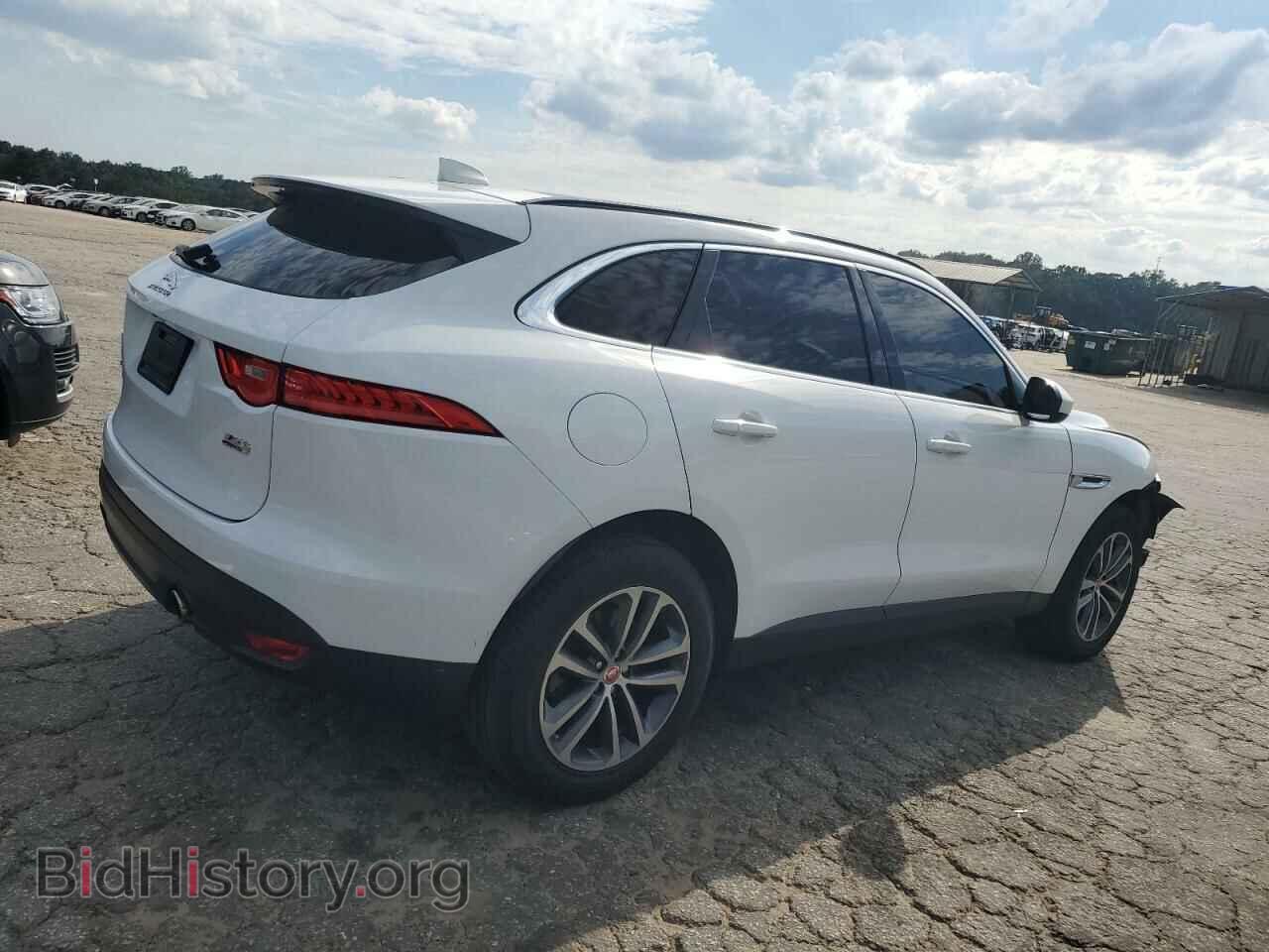 2017 JAGUAR F-PACE - VIN: SADCK2BV0HA489621 - Photo 3