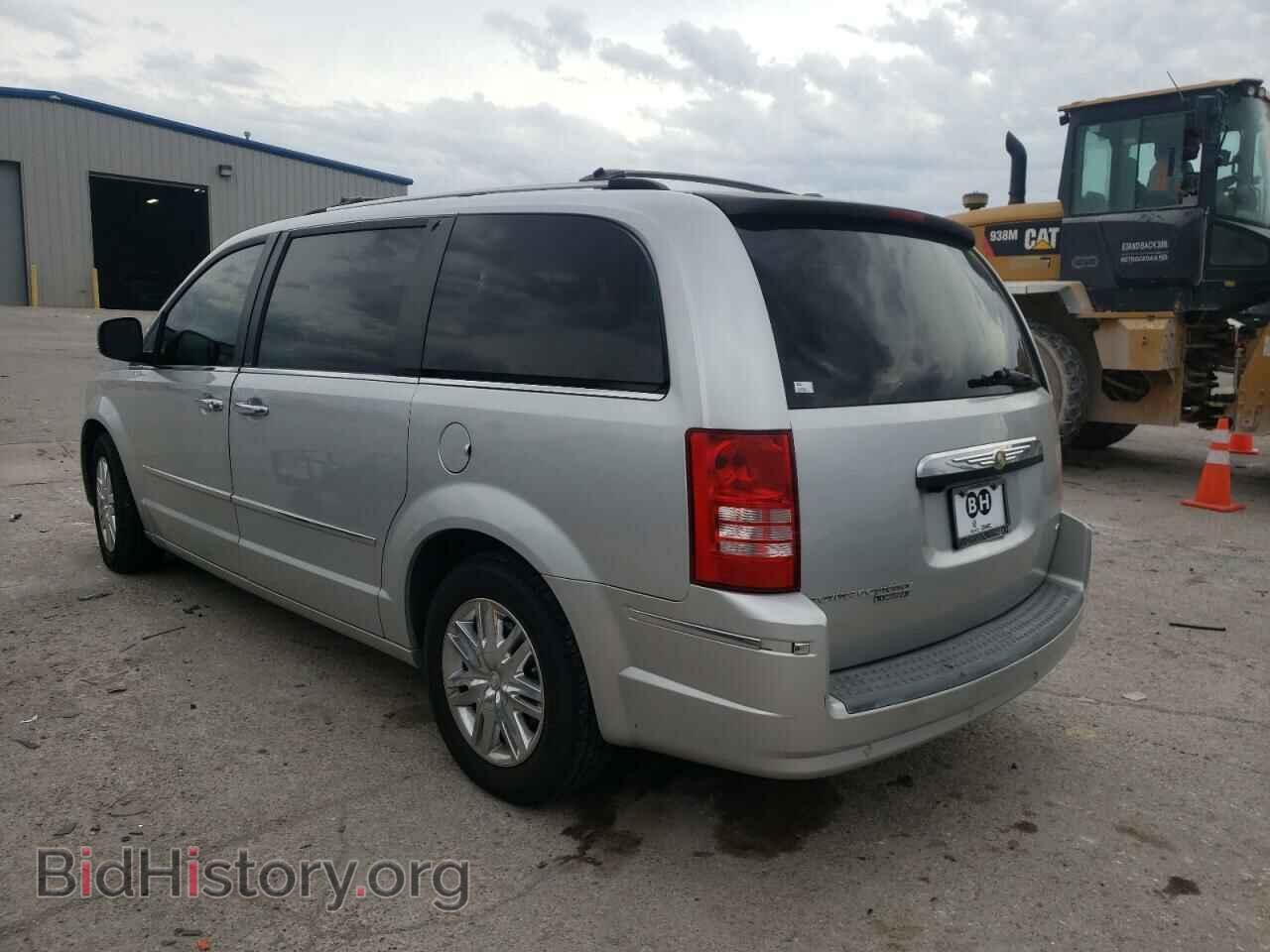 2008 CHRYSLER MINIVAN - VIN: 2A8HR64X58R631677 - Фото 3