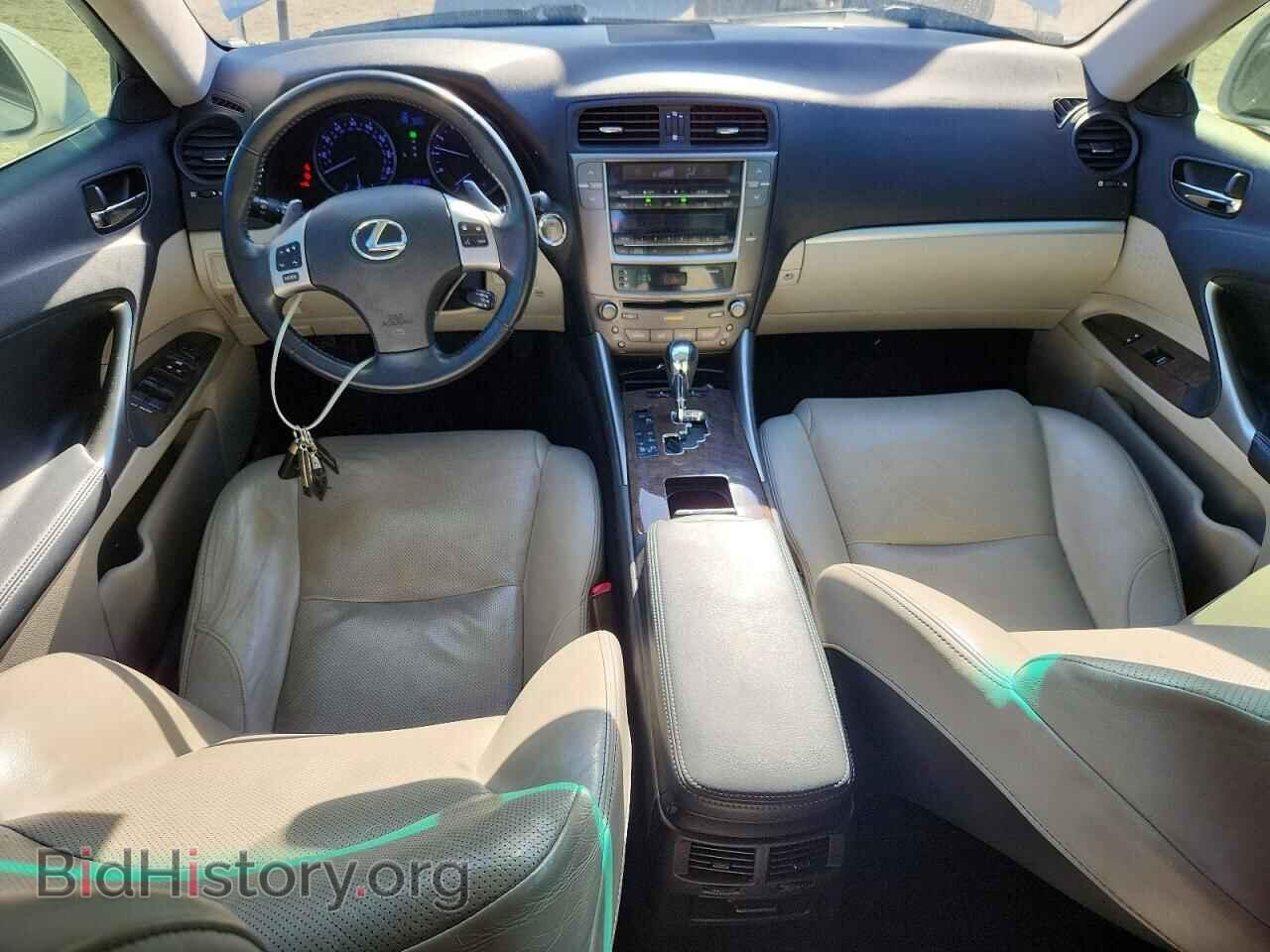 2011 LEXUS IS - VIN: JTHBF5C26B5142133 - Photo 8