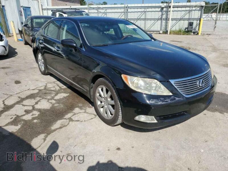 2007 Lexus LS460 (VIN JTHBL46F075030100) — photo 4 of 12