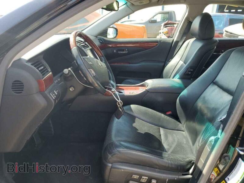 2007 Lexus LS460 (VIN JTHBL46F075030100) — photo 7 of 12
