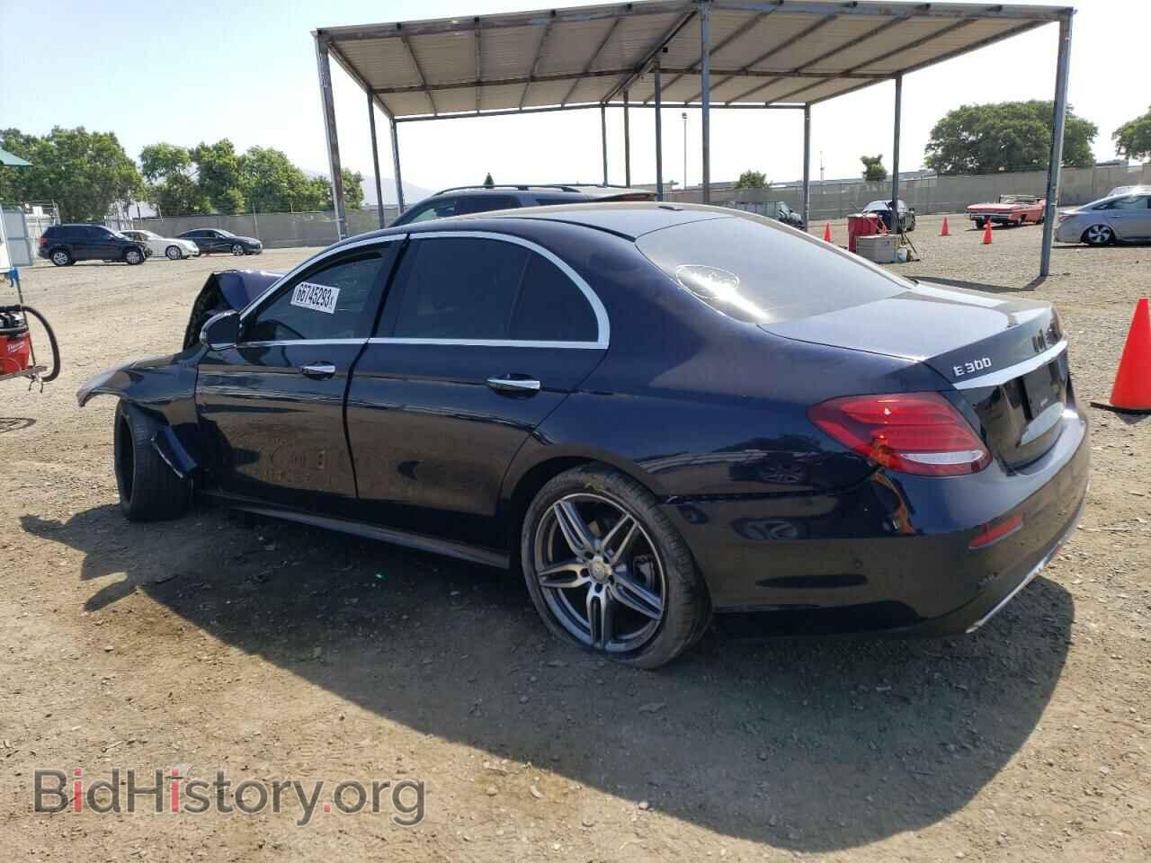 2017 MERCEDES-BENZ E-CLASS - VIN: WDDZF4JB0HA074320 - Фото 2